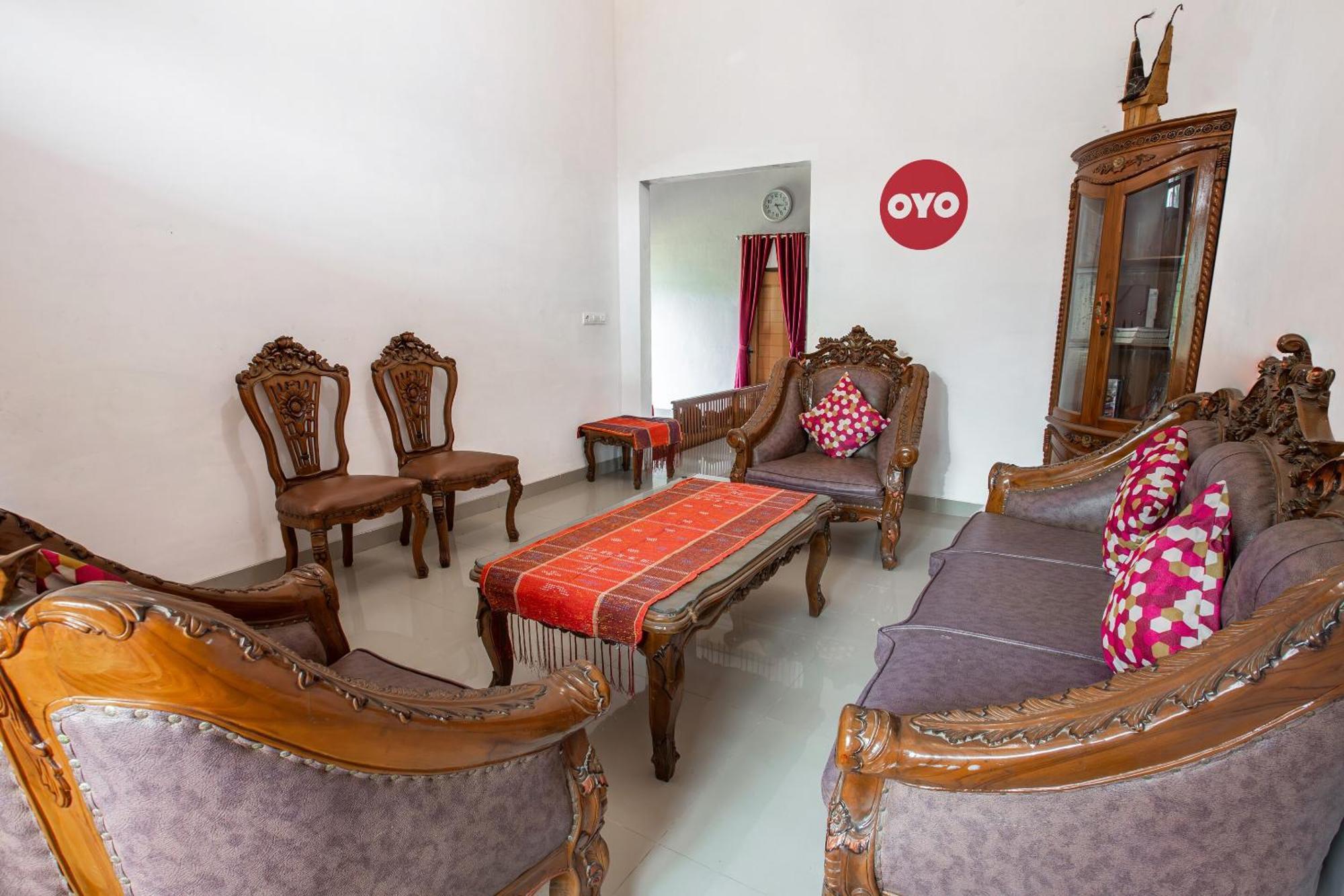 Oyo 92587 Homestay Romauli Kampung Radja Jambi Exterior photo